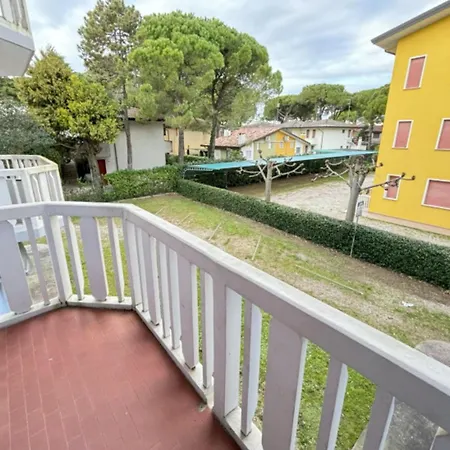 Luminous In Lido Dei Pini Apartmán *