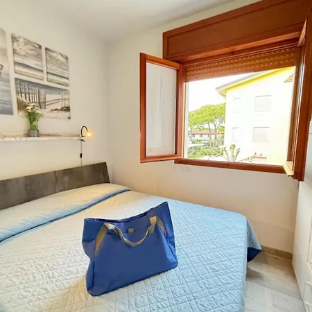 Luminous In Lido Dei Pini *